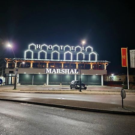 Hotel Marshal Nikšić Exteriör bild